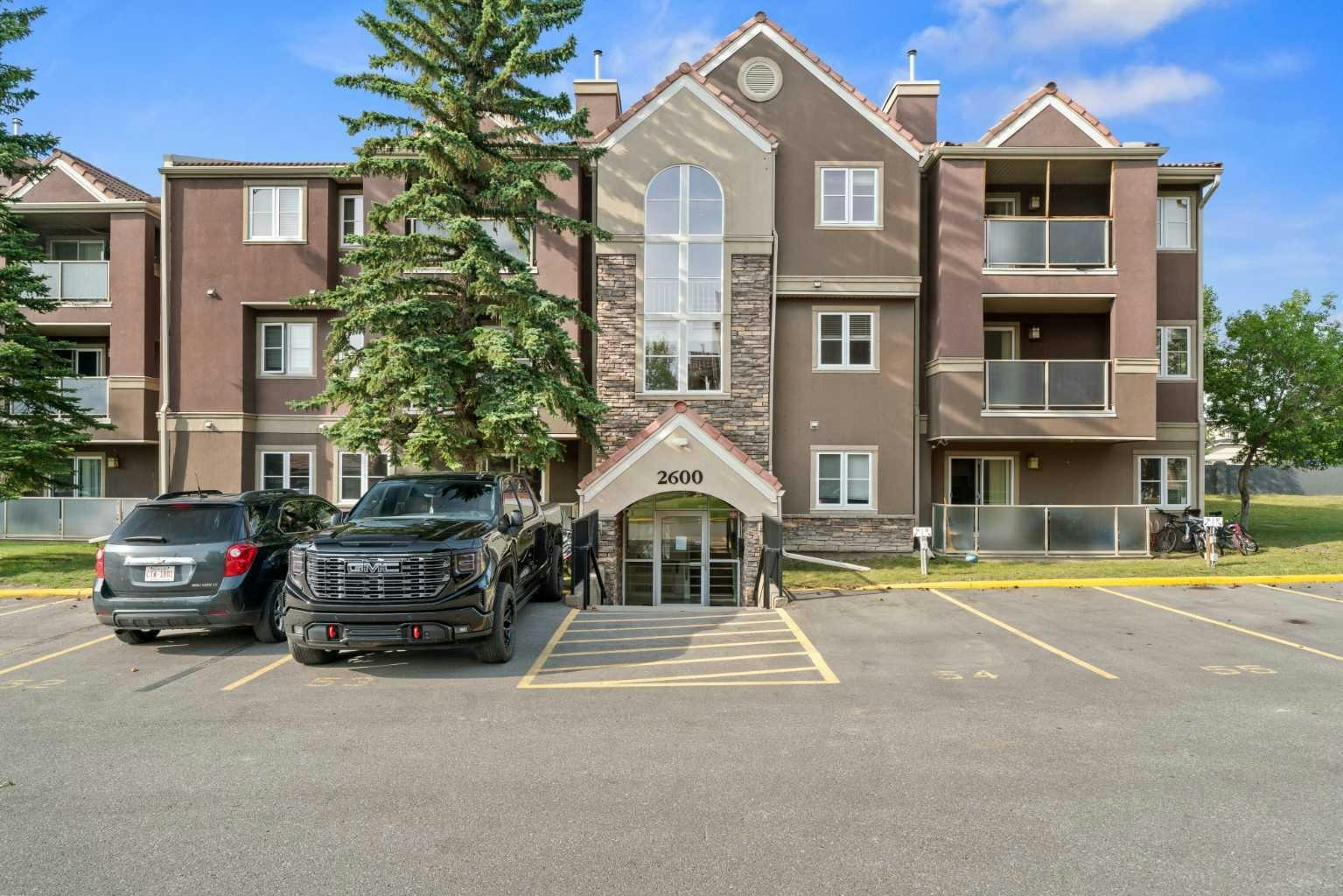 .-2612 Edenwold Heights NW, Calgary, AB, T3A 3Y5