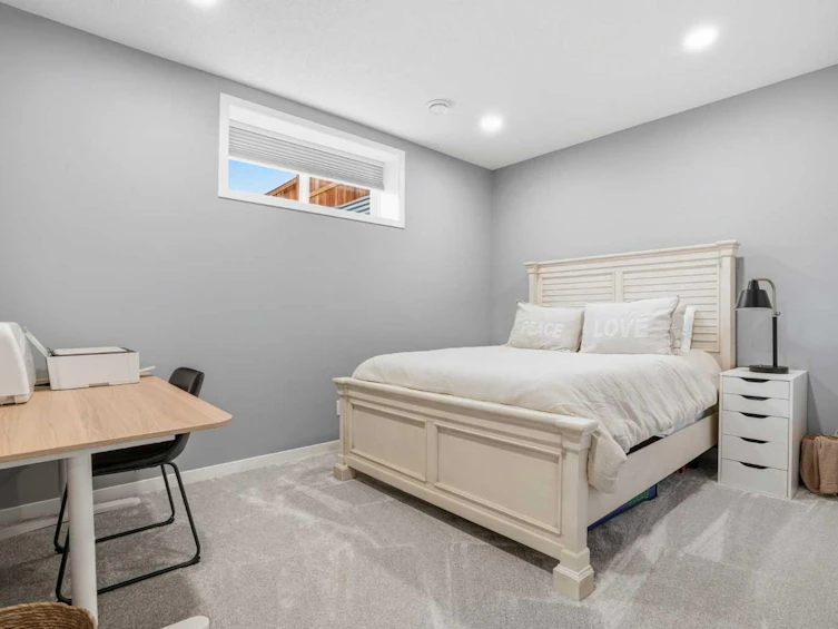 393 Masters Avenue SE, Calgary, AB, T3M 2N7 - 42