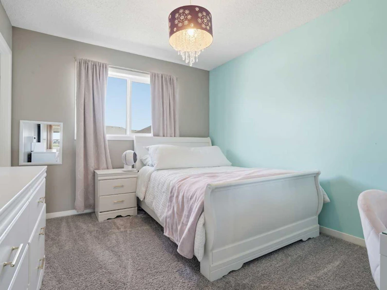 393 Masters Avenue SE, Calgary, AB, T3M 2N7 - 33