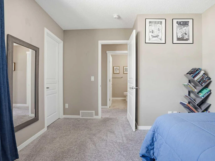 393 Masters Avenue SE, Calgary, AB, T3M 2N7 - 32