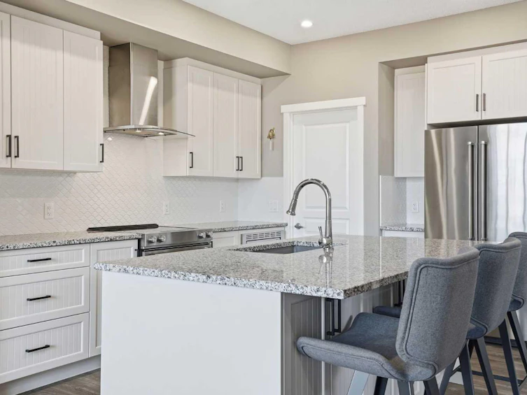 393 Masters Avenue SE, Calgary, AB, T3M 2N7 - 4