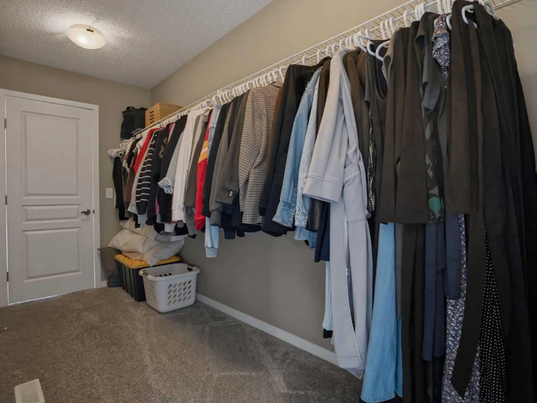 393 Masters Avenue SE, Calgary, AB, T3M 2N7 - 29