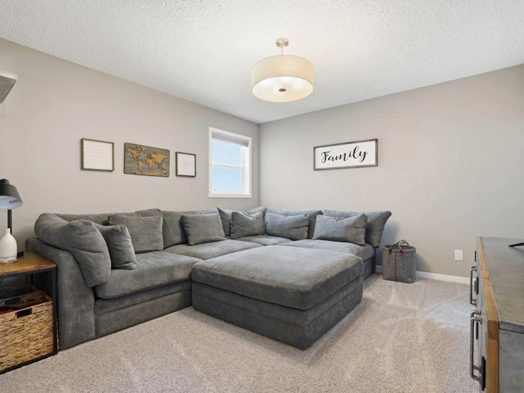 393 Masters Avenue SE, Calgary, AB, T3M 2N7 - 23