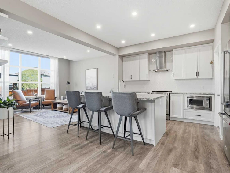 393 Masters Avenue SE, Calgary, AB, T3M 2N7 - 2