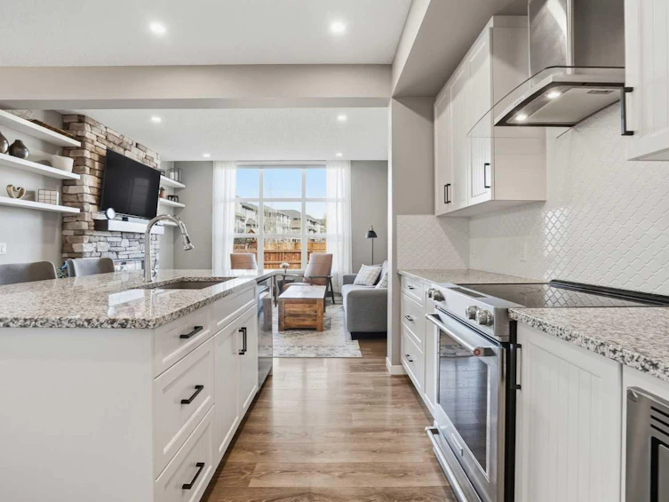 393 Masters Avenue SE, Calgary, AB, T3M 2N7 - 10