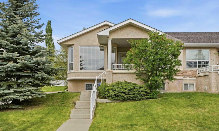 44 Sierra Morena Way SW