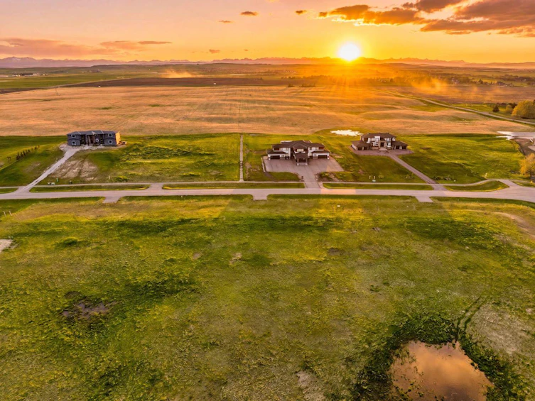 51 Aventerra Way, Rural Rocky View County, AB, T3Z 0A9