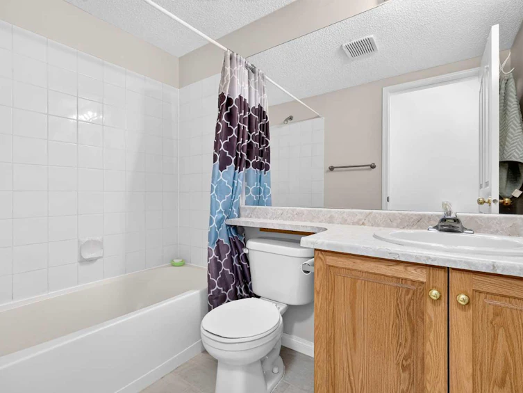 105-5105 Valleyview Park SE, Calgary, AB, T2B 3R6 - 24