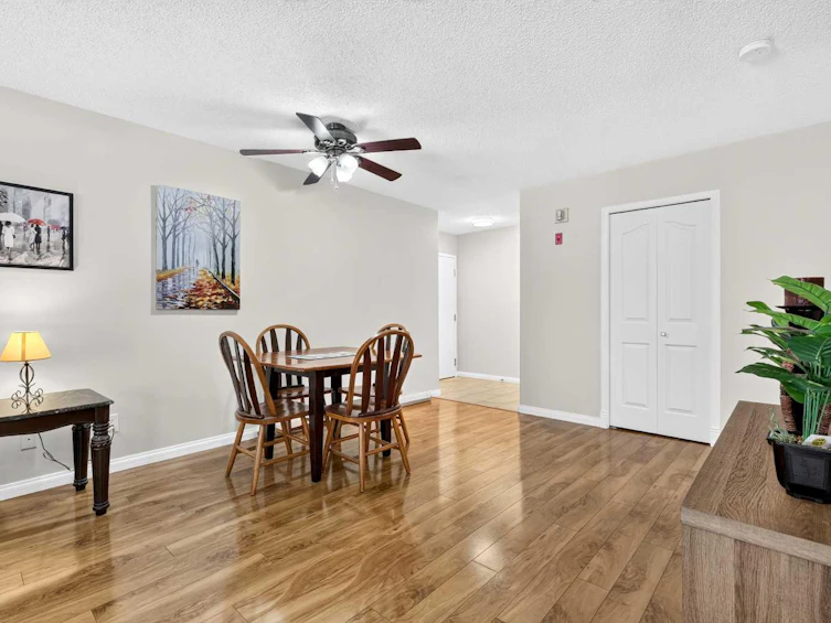 105-5105 Valleyview Park SE, Calgary, AB, T2B 3R6 - 15