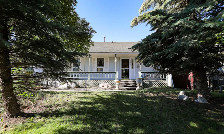 272 E 2 Avenue S