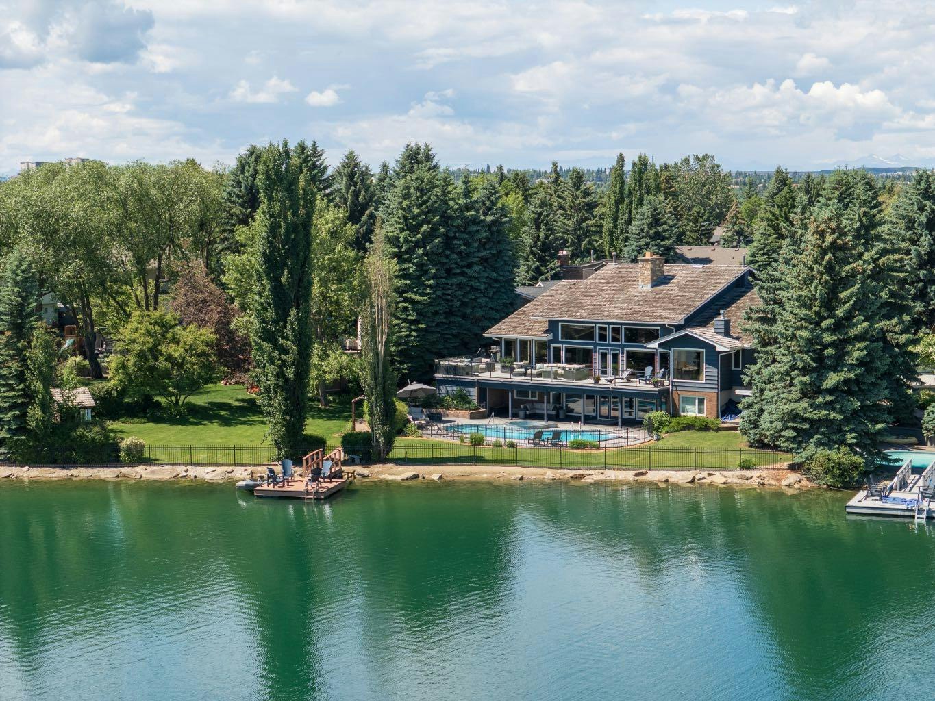 120 Lake Placid Green SE, Calgary, AB, T2J 5V8