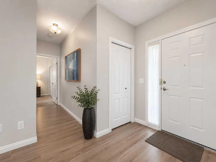 404-1997 Sirocco Drive SW, Calgary, AB, T3H 3E6 - 4