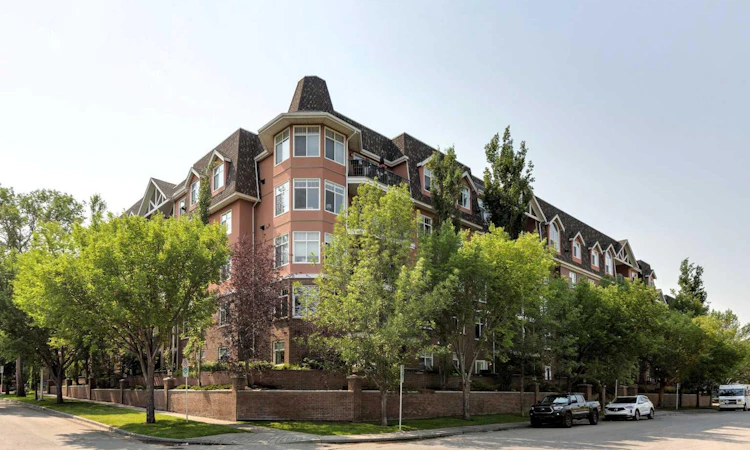 306-59 22 Avenue SW