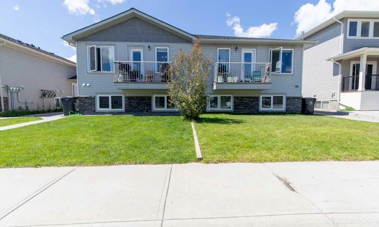 1-4406 Lake Drive