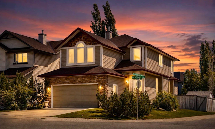 86 Tuscany Ravine Road NW