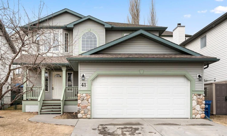 41 Bow Ridge Drive