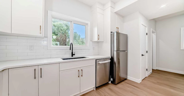 6305 62 Street NW, Calgary, AB, T3B 2C4 - 6