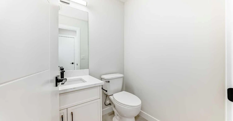 6305 62 Street NW, Calgary, AB, T3B 2C4 - 11