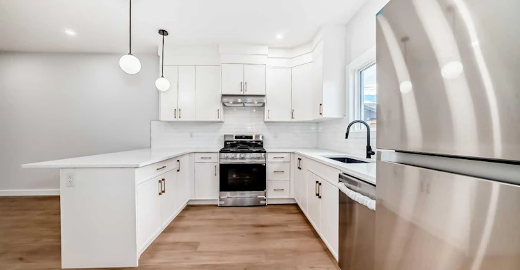 6305 62 Street NW, Calgary, AB, T3B 2C4 - 4