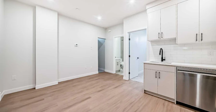 B-6305 62 Street NW, Calgary, AB, T3B 2C4 - 5