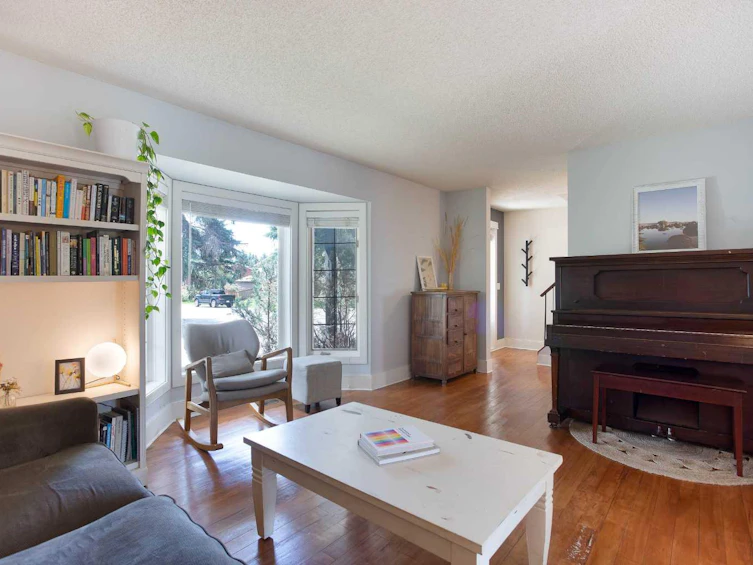 56 Deersaxon Circle SE, Calgary, AB, T2J 6R5 - 6