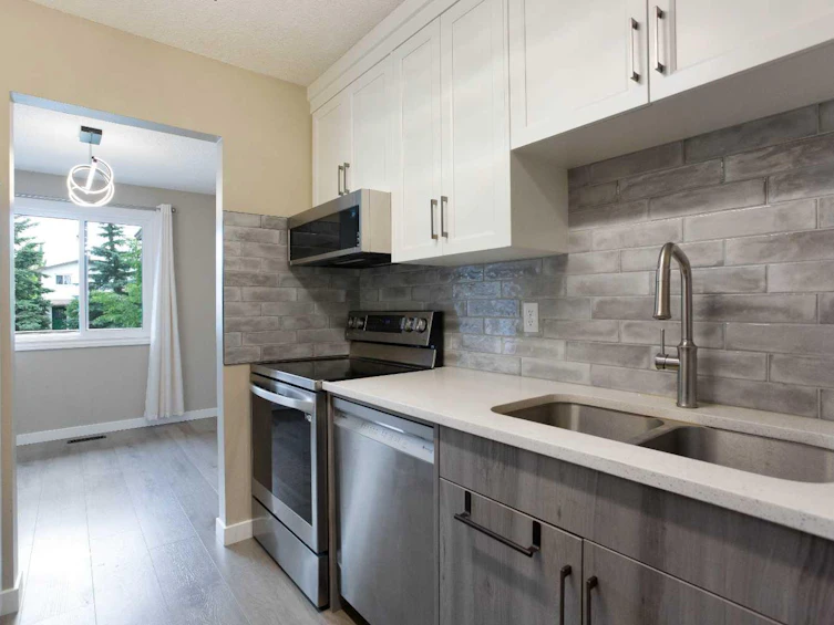 3627 Cedarille Drive SW, Calgary, AB, T2W 3J5 - 11
