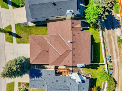 561 Woodbine Boulevard SW - 2