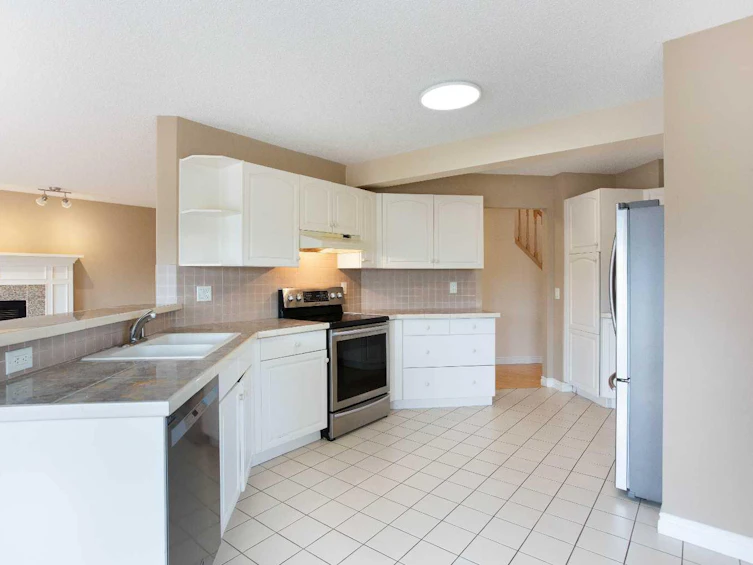 561 Woodbine Boulevard SW, Calgary, AB, T2W 4P5 - 12