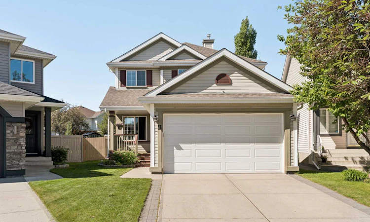 11 Somerglen Court SW