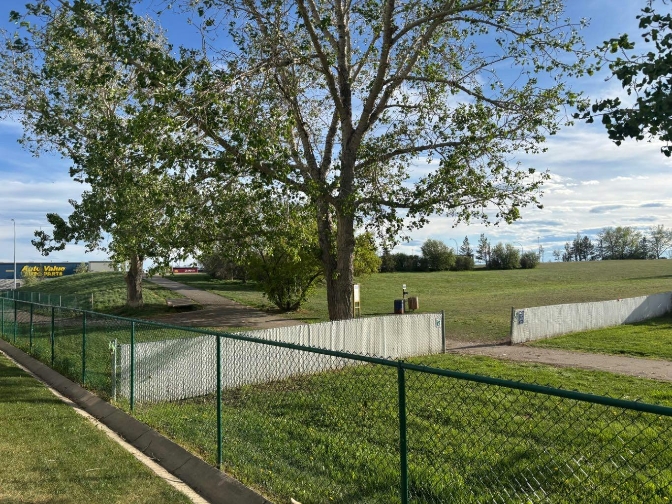 602-800 Yankee Valley Boulevard SE, Airdrie, AB, T4A 2L3