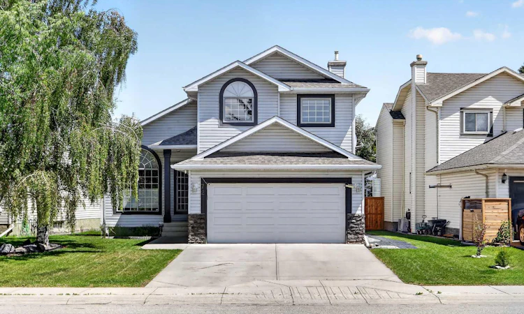 72 Douglas Park Boulevard SE