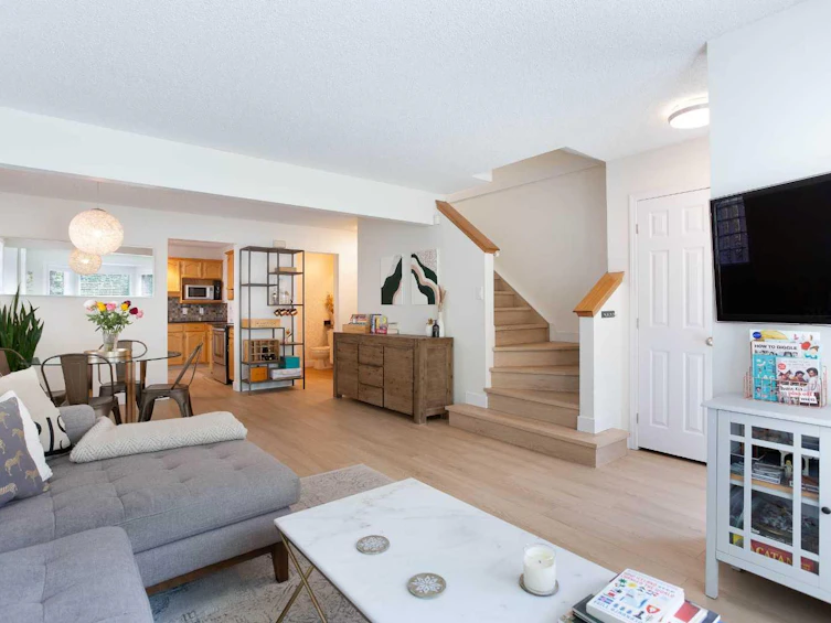 1-2128 35 Avenue SW, Calgary, AB, T2T 2E3 - 10