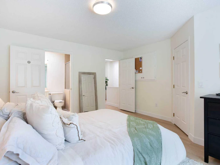 1-2128 35 Avenue SW, Calgary, AB, T2T 2E3 - 21