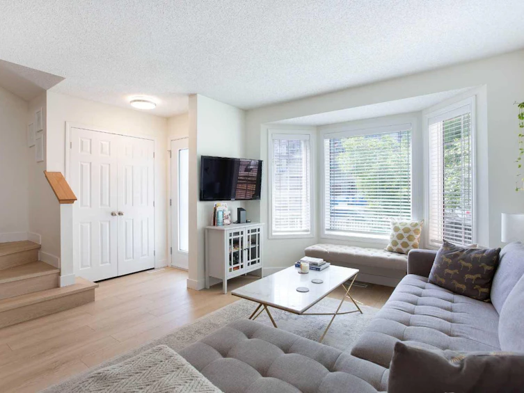 1-2128 35 Avenue SW, Calgary, AB, T2T 2E3 - 8