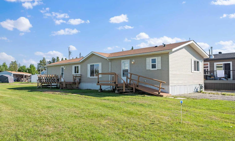 8 Trochu Avenue