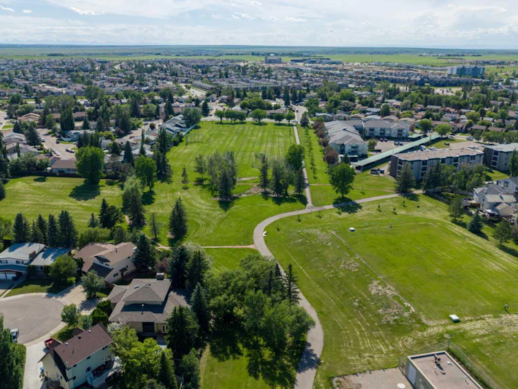111 Temple Crescent W, Lethbridge, AB, T1K 4T3 - 33