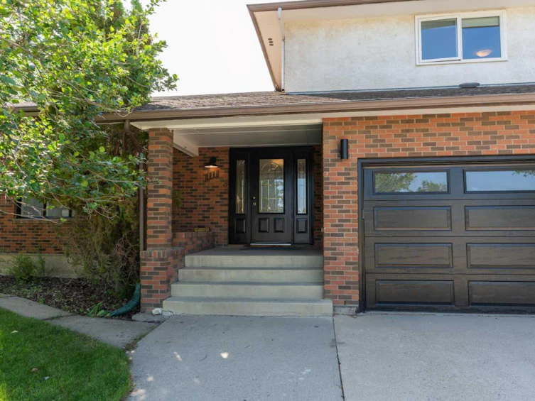 111 Temple Crescent W, Lethbridge, AB, T1K 4T3 - 3