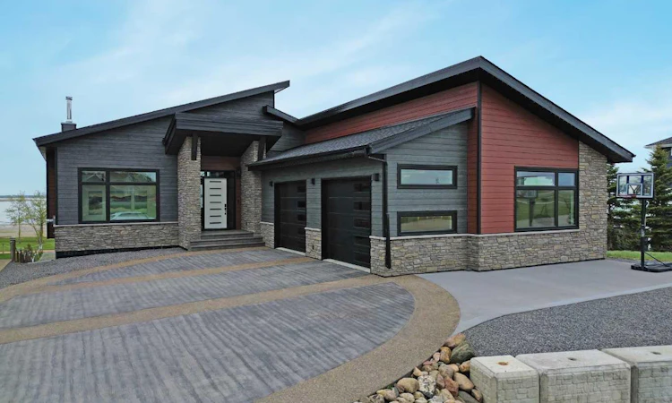 141 Lakeshore Drive