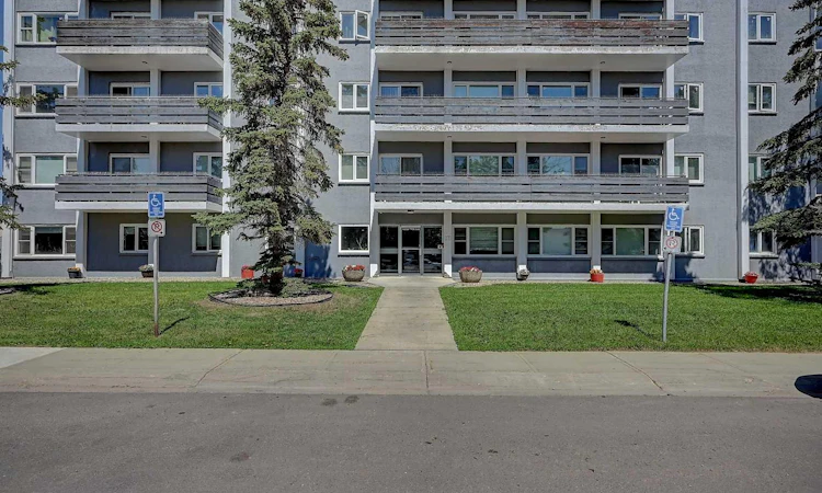 408-10230 106 Avenue