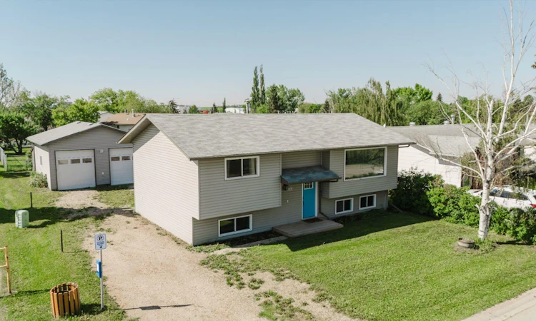 9101 100 Avenue