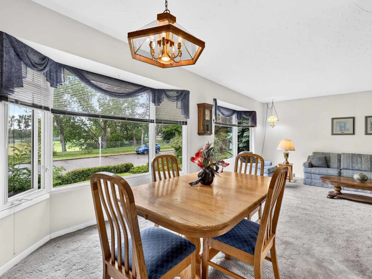 3227 Collingwood Drive NW, Calgary, AB, T2L 0R7 - 13
