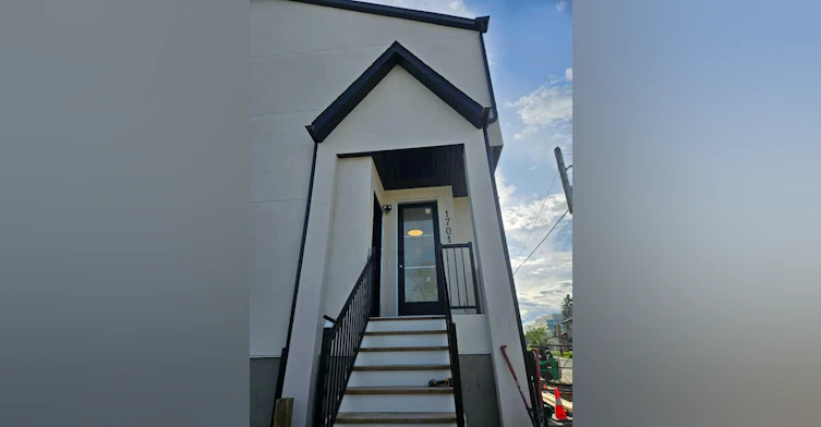 3203 14 Avenue SW, Calgary, AB, T3C 0W7 - 4