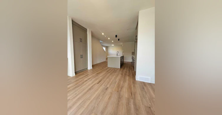 3203 14 Avenue SW, Calgary, AB, T3C 0W7 - 13