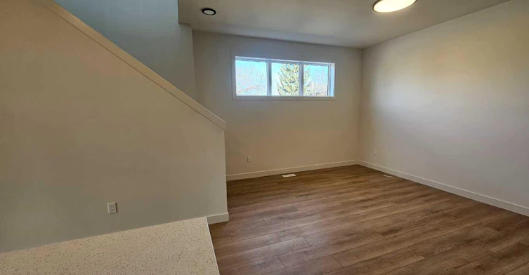 3203 14 Avenue SW, Calgary, AB, T3C 0W7 - 11