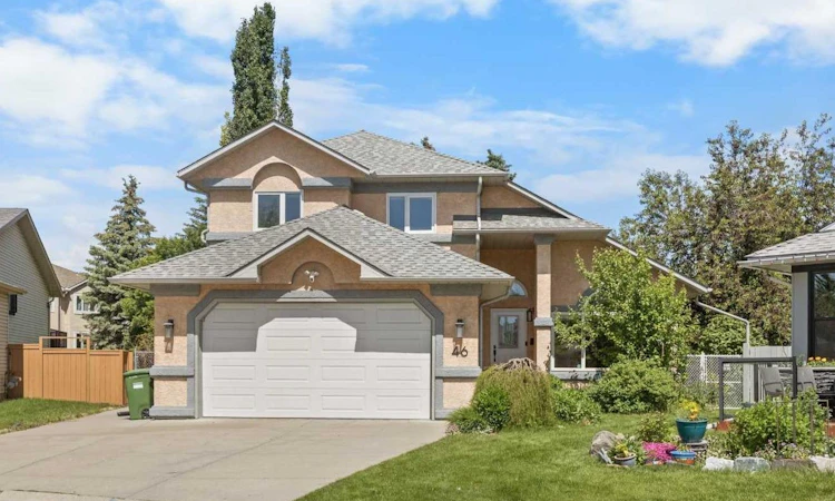 46 Sandalwood Heights NW