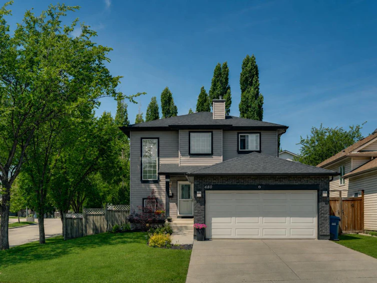 480 Douglas Glen Point SE, Calgary, AB, T2Z 3G4