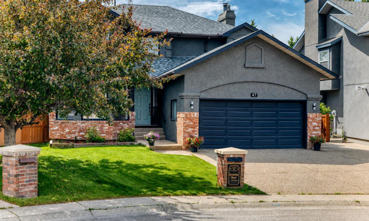 47 Canterbury Court SW