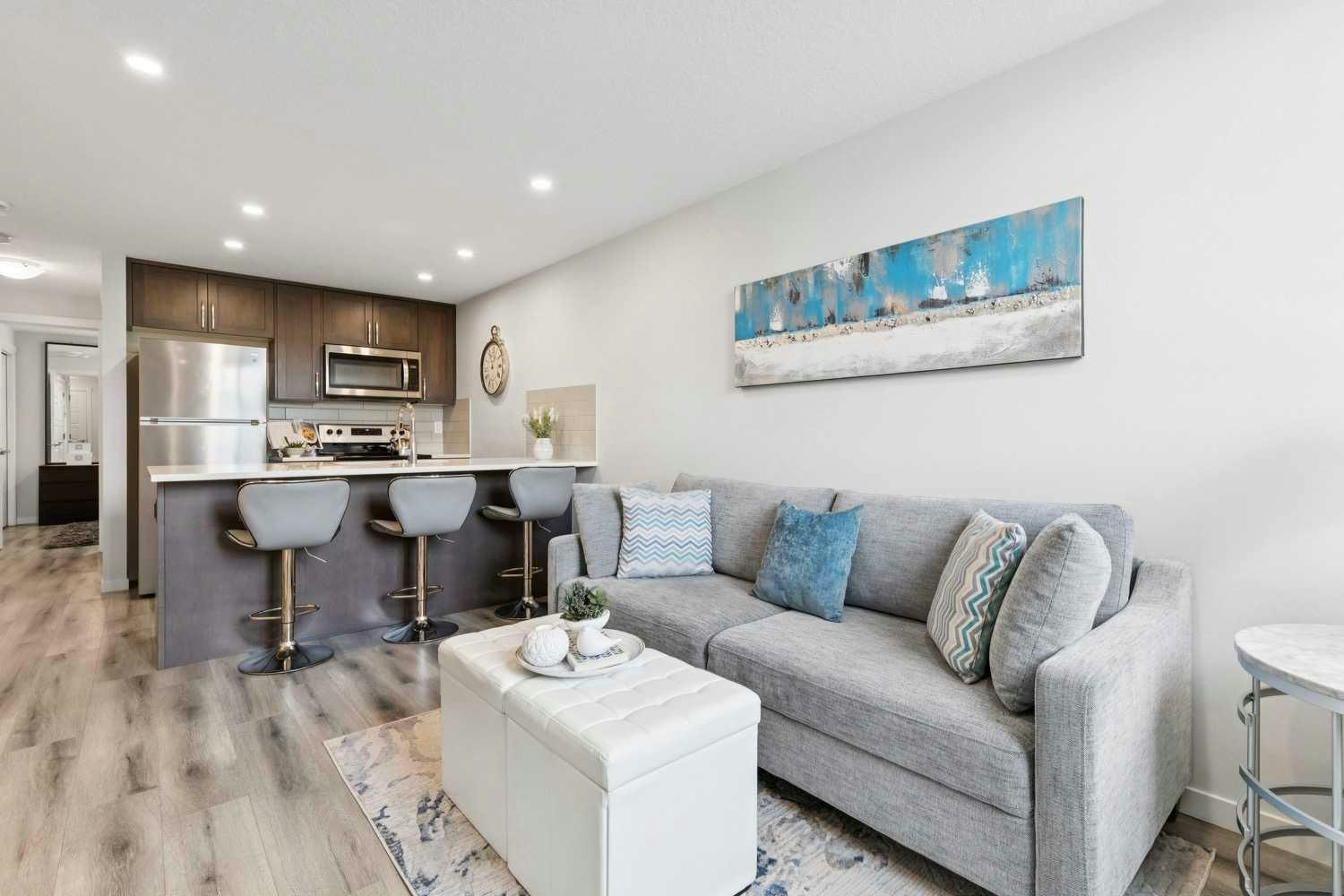 412-260 Rowley Way NW, Calgary, AB, T3L 0H5 - 3
