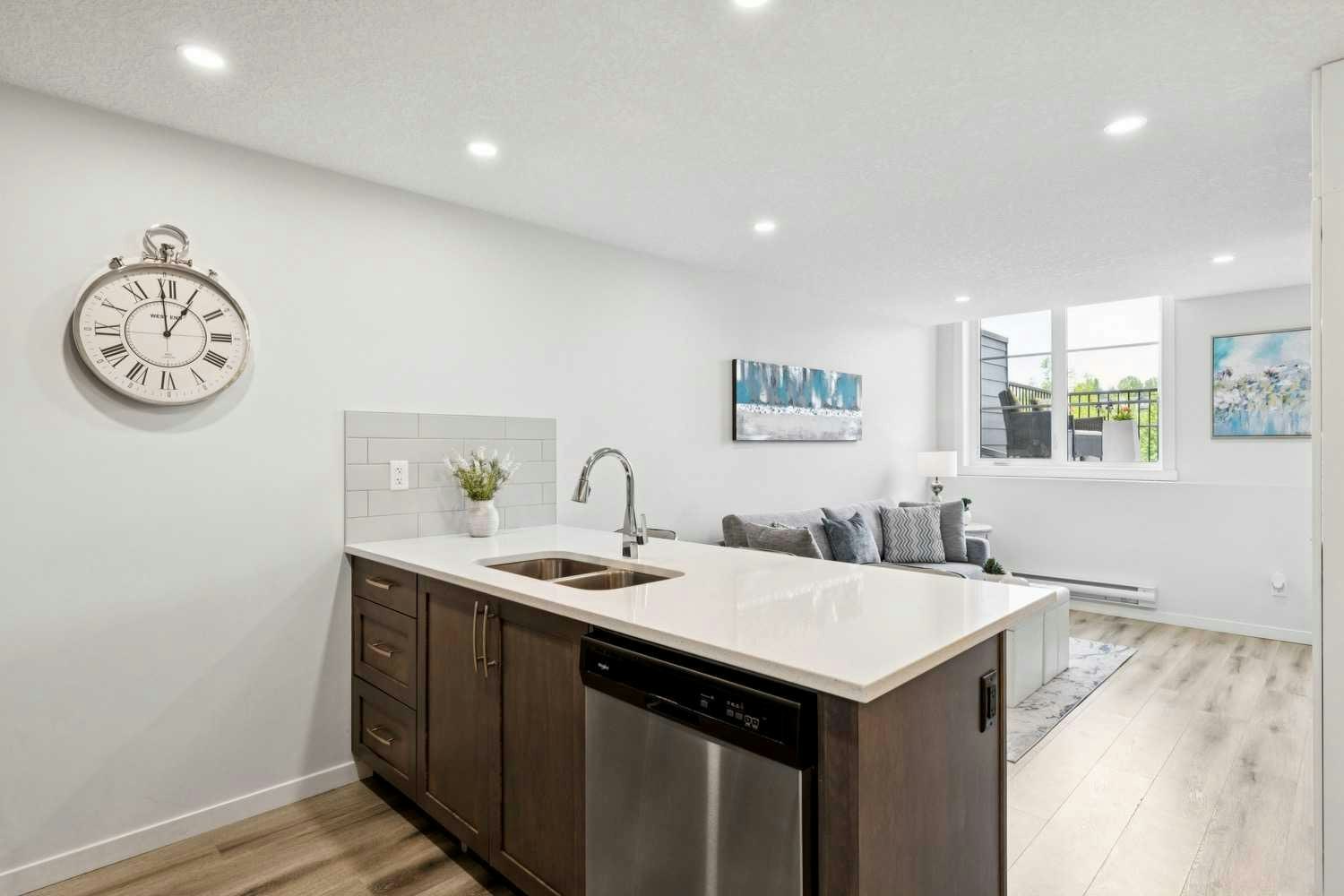 412-260 Rowley Way NW, Calgary, AB, T3L 0H5 - 8