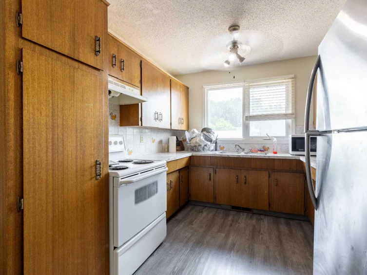 309 19 Street N, Lethbridge, AB, T1H 3K3 - 24